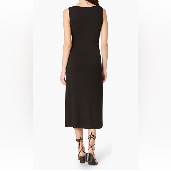 BB Dakota Chic to Chic Belted Jersey
Midi Dress - Picture 2 of 2